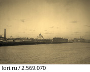 Москва в начале XX в. Набережная реки с видом на храм Христа Спасителя. Стоковое фото, фотограф Alex Star / Фотобанк Лори