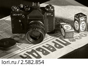 Фотоаппарат "Зенит" (2011 год). Редакционное фото, фотограф Целоусов Дмитрий Геннадьевич / Фотобанк Лори