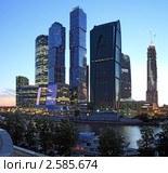 Москва. Сити. Закат. Редакционное фото, фотограф Юрий Кирсанов / Фотобанк Лори