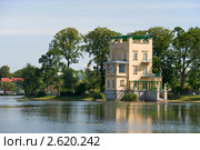 Ольгин Павильон. Петергоф (2011 год). Редакционное фото, фотограф Александр Щепин / Фотобанк Лори