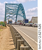 Автомобильный мост через Москву-реку в Заозерье (2011 год). Редакционное фото, фотограф Владимир Сергеев / Фотобанк Лори