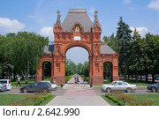 Триумфальная арка. Краснодар (2011 год). Редакционное фото, фотограф Андрей Емельяненко / Фотобанк Лори