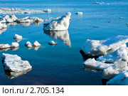 Весна. Дрейфующий Лед на реке. Стоковое фото, фотограф ElenArt / Фотобанк Лори