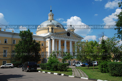 Церковь Марии Магдалины при 1-й Градской больнице. Москва (2011 год). Редакционное фото, фотограф lana1501 / Фотобанк Лори