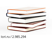 Стопка из пяти книг. Стоковое фото, фотограф Александр Харченко / Фотобанк Лори