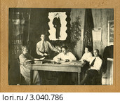 Собрание комсомольской ячейки. Фотография. Конец 20-х годов. Стоковое фото, фотограф Говорова Лариса / Фотобанк Лори