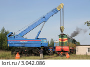 Подъём тепловоза, провалившегося в вагонные весы, ППЖТ Добрятино (2010 год). Редакционное фото, фотограф Юрий Акимов / Фотобанк Лори