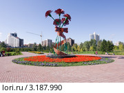 Красноярск. Сквер победителей (2011 год). Редакционное фото, фотограф Шичкина Антонина / Фотобанк Лори