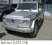 Автомобиль марки Мерседес Гелентваген (2008 год). Редакционное фото, фотограф Цибаев Алексей / Фотобанк Лори