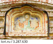 Ростовский Борисоглебский монастырь, надвратная икона (2006 год). Редакционное фото, фотограф Анна Мартынова / Фотобанк Лори