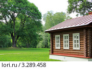 Баня. Спасское-Лутовиново. Мценский район. Орловская область (2011 год). Редакционное фото, фотограф Александра Меланич / Фотобанк Лори