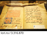 Древние манускрипты в Дуомо (кафедральном соборе) в Сиене (Тоскана - Италия) (2011 год). Редакционное фото, фотограф Дмитрий Яковлев / Фотобанк Лори