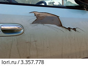 Некачественная покраска автомобиля. Стоковое фото, фотограф Александр Игнатов / Фотобанк Лори