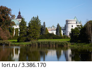 Замок на озере. Красичин, Польша (2011 год). Стоковое фото, фотограф Максим Горпенюк / Фотобанк Лори