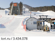 Красноярск. Канатно-кресельная дорога в фанпарке Бобровый лог (2012 год). Редакционное фото, фотограф Шичкина Антонина / Фотобанк Лори