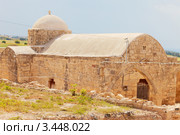 Церковь 12-ого столетия Panagia Chrysopolitissa в Куклии близ храма Афродиты, Кипр (2012 год). Стоковое фото, фотограф Миронова Евгения / Фотобанк Лори