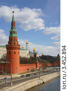Кремлевская набережная и Водовзводная башня. Москва (2012 год). Стоковое фото, фотограф Валерия Попова / Фотобанк Лори