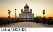 Храм Христа Спасителя на фоне заката (2012 год). Стоковое фото, фотограф Алексей Голованов / Фотобанк Лори