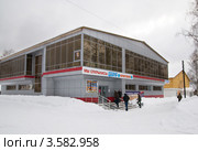 Бабаево. Торговый центр "Кристалл" (2012 год). Редакционное фото, фотограф Румянцева Наталия / Фотобанк Лори