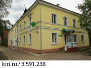 Здание отделения врача общей практики. Город Кохма (2012 год). Редакционное фото, фотограф Василий Пешненко / Фотобанк Лори