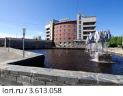 Гостиница "Горняк", город Оленегорск, Мурманская область (2012 год). Редакционное фото, фотограф Вячеслав Палес / Фотобанк Лори