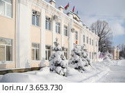 Здание Администрации Белореченского района зимой (2009 год). Стоковое фото, фотограф Игорь Дашко / Фотобанк Лори