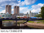 Вид на жилые многоэтажки с реки Увод, Иваново (2012 год). Редакционное фото, фотограф Яков Филимонов / Фотобанк Лори