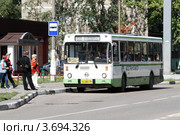 Балашиха, рейсовый автобус (2011 год). Редакционное фото, фотограф Дмитрий Неумоин / Фотобанк Лори
