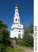 Колокольня храмового комплекса в селе Завидово, Тверской области. Стоковое фото, фотограф Елена Коромыслова / Фотобанк Лори