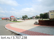 Город Ишим. Городская площадь с фонтаном (2012 год). Редакционное фото, фотограф Александр Тараканов / Фотобанк Лори