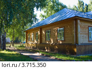 Село Завражье, Костромская область, дом-музей Андрея Тарковского и богослова Павла Флоренского (2011 год). Редакционное фото, фотограф ElenArt / Фотобанк Лори
