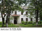 Библиотека, Струнино, Владимирская область (2012 год). Стоковое фото, фотограф Юлия Кузнецова / Фотобанк Лори