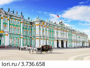 Фасад Зимнего дворца, Петербург (2012 год). Редакционное фото, фотограф Vitas / Фотобанк Лори