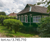 Деревянный дом в Верее (2012 год). Стоковое фото, фотограф Павел Широков / Фотобанк Лори