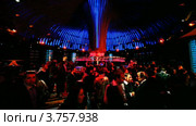 Люди в клубе Imperia Lounge на празднике музыкального телеканала Europa Plus TV (2011 год). Редакционное видео, видеограф Losevsky Pavel / Фотобанк Лори