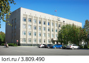 Районная администрация. Город Ковдор (2012 год). Редакционное фото, фотограф Александр Романов / Фотобанк Лори