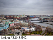 Панорама ноябрьской Москвы (2010 год). Редакционное фото, фотограф Julia Shepeleva / Фотобанк Лори