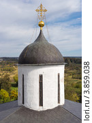 Волоколамск. Вид на купол Воскресенского собора Волоколамского кремля (2012 год). Редакционное фото, фотограф Сергей Лаврентьев / Фотобанк Лори