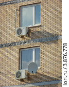 Фрагмент здания. Новокосинская улица, 14к7. Район Новокосино. Москва (2012 год). Редакционное фото, фотограф lana1501 / Фотобанк Лори