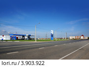 Приволжск, Ивановская область, заправочная станция (2012 год). Редакционное фото, фотограф ElenArt / Фотобанк Лори