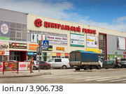 Рынок. Город Бор (2012 год). Редакционное фото, фотограф Александр Романов / Фотобанк Лори