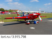 Спортивный самолет Extra Flugzeugbau EA330 SC. Международная авиакосмическая выставка (ILA 2012), Берлин. Германия. Редакционное фото, фотограф Sergey Kohl / Фотобанк Лори