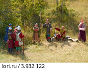 Татарские войны с рабами отдыхают в лагере (2012 год). Редакционное фото, фотограф Сергей Федулов / Фотобанк Лори