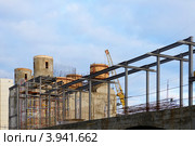 Возведение православного храма Пресвятой Богородицы в Москве (2012 год). Стоковое фото, фотограф Валерия Попова / Фотобанк Лори