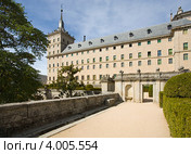 Монастырь Сан Лоренсо де Эль Эскориал в Испании. San Lorenzo de El Escorial (2012 год). Стоковое фото, фотограф Владимир Чинин / Фотобанк Лори