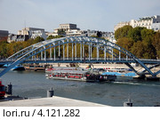 Мост Дебийи (Passerelle Debilly). Париж, Франция (2012 год). Редакционное фото, фотограф Светлана Колобова / Фотобанк Лори