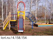 Детская площадка в городе Менделеевск (2012 год). Редакционное фото, фотограф Сагирова Алсу / Фотобанк Лори