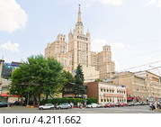 Сталинская высотка на Кудринской площади (2011 год). Редакционное фото, фотограф Алёшина Оксана / Фотобанк Лори