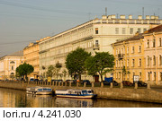 Река Фонтанка. Дом Лыткиных - Дом дирекции императорских театров. Санкт-Петербург (2012 год). Редакционное фото, фотограф Александр Щепин / Фотобанк Лори