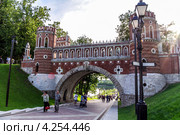 Фигурный мост, усадьба Царицыно, Москва (2010 год). Редакционное фото, фотограф Алексей Стоянов / Фотобанк Лори